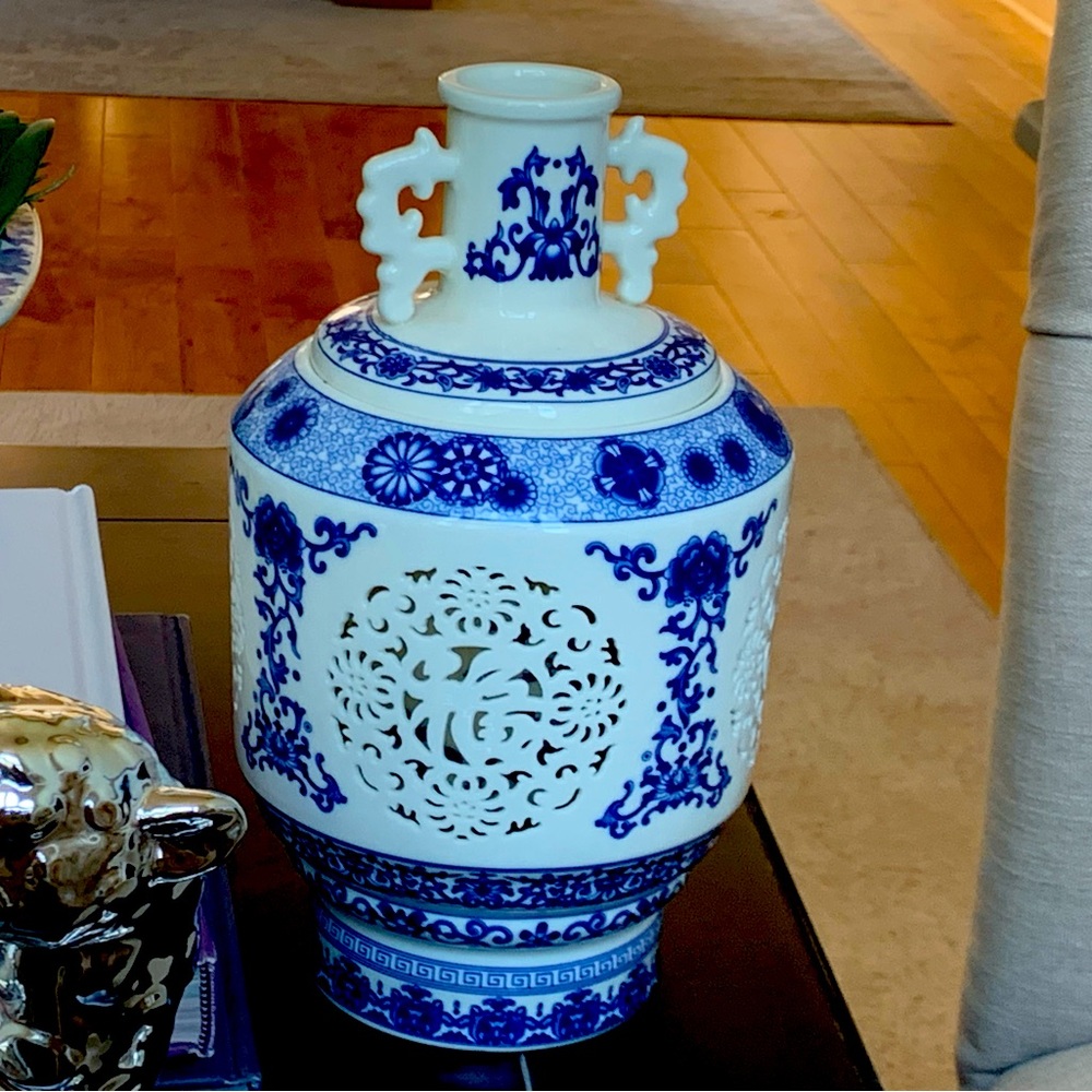 Blue and white two piece vase.